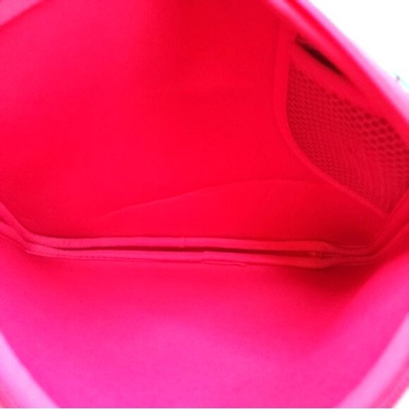 Lilly Pulitzer Green and Pink Padded IPad Tablet Case 10"X8"X0.5"L - Picture 4 of 4